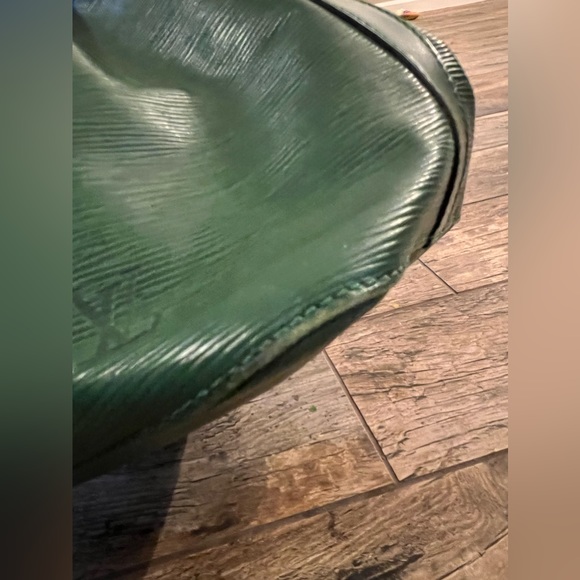 Louis Vuitton Petit Noe Green Epi Bag - Picture 12 of 16